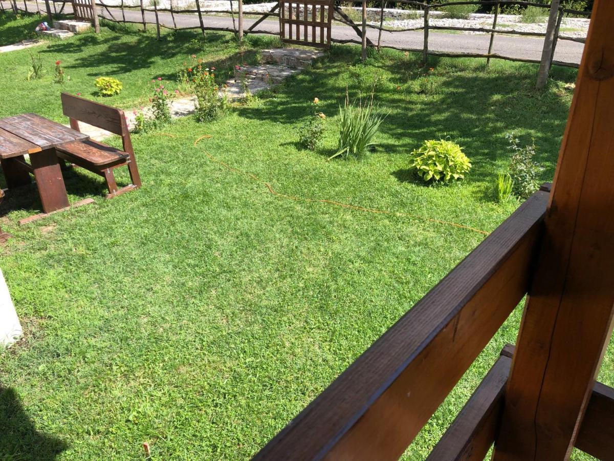 וירפזאר Orahovo Cottages מראה חיצוני תמונה