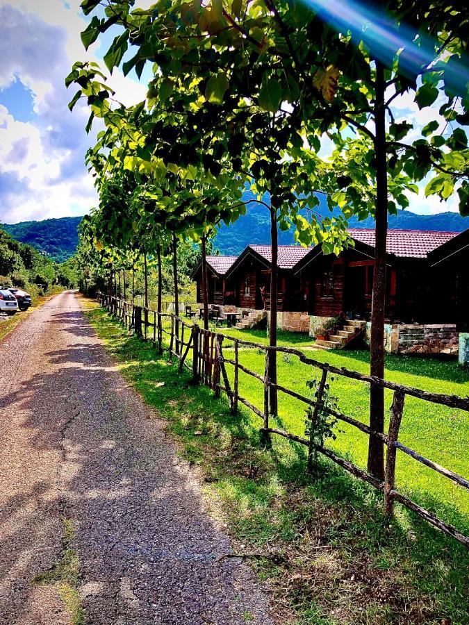 וירפזאר Orahovo Cottages מראה חיצוני תמונה