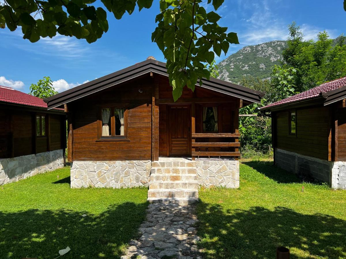 וירפזאר Orahovo Cottages מראה חיצוני תמונה