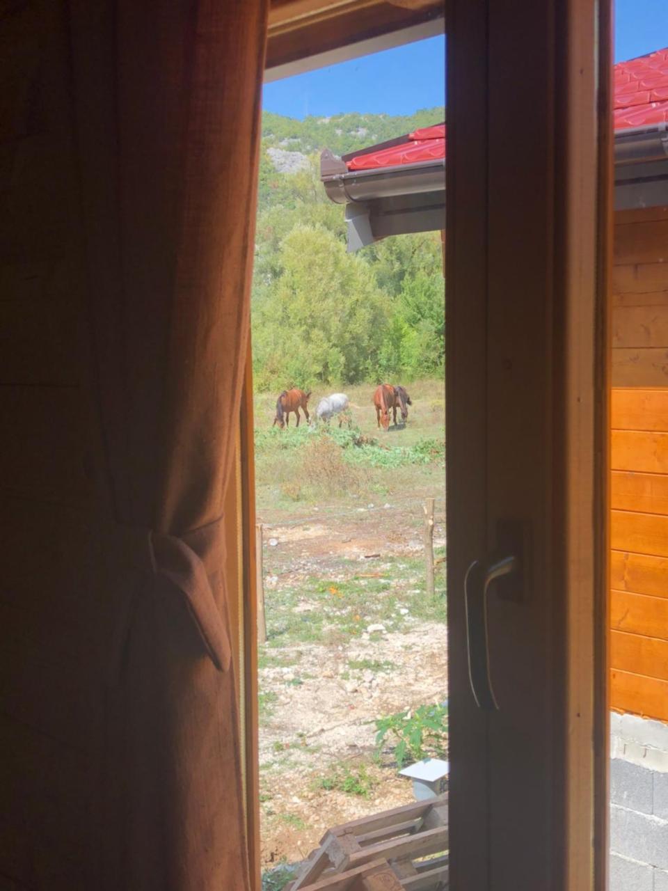 וירפזאר Orahovo Cottages מראה חיצוני תמונה